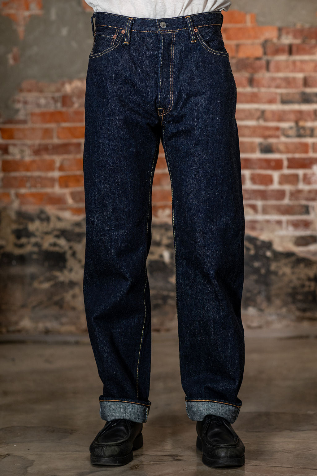 Pure Blue Japan XX-002 Piped Straight - Indigo. on model front profile