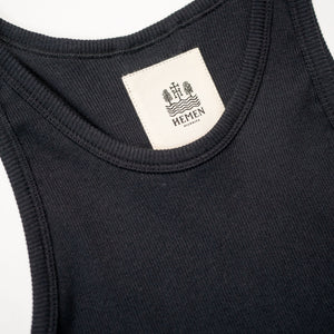 Hemen Biarritz Tank Top Gari - Black. close up of collar