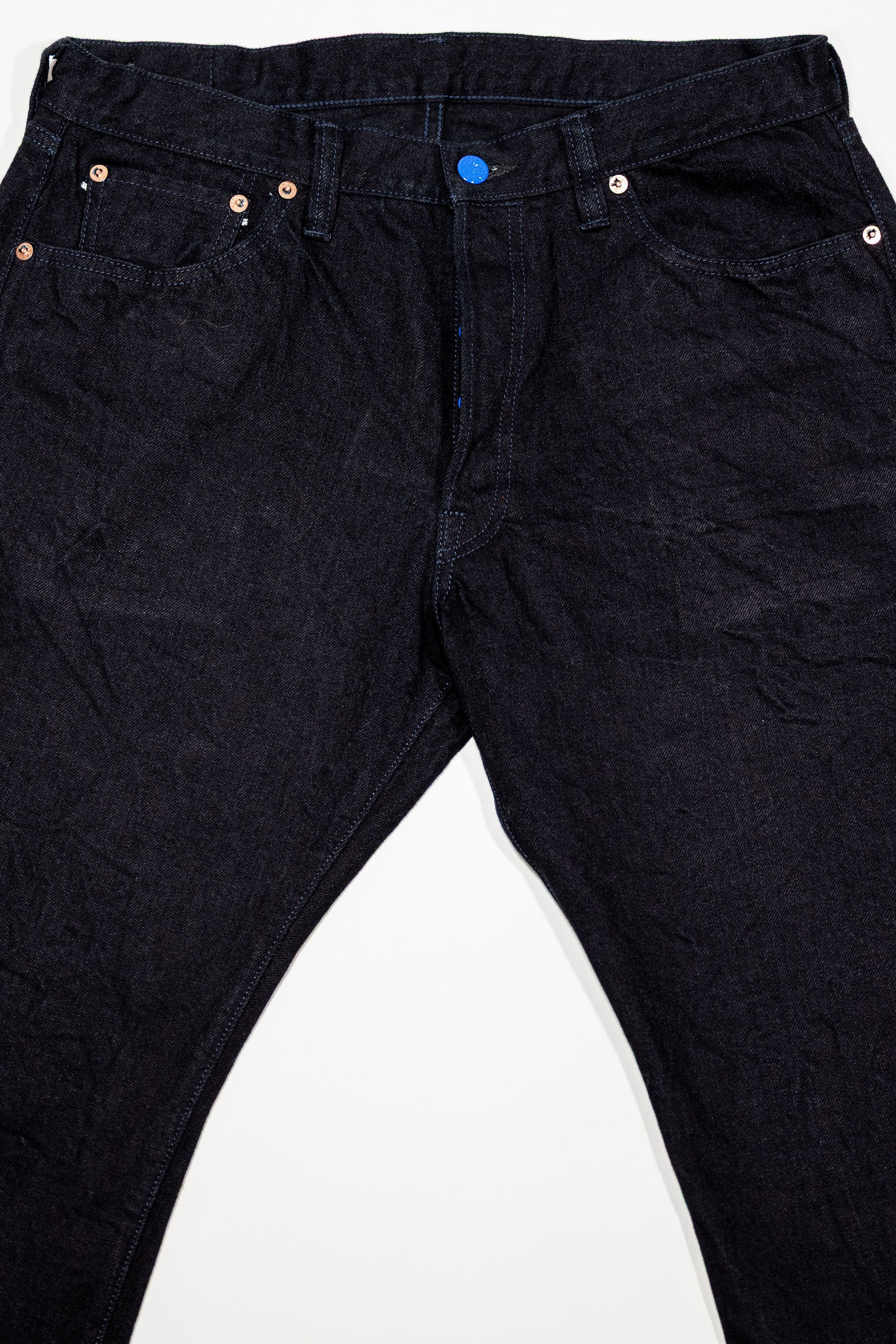 Samurai S0510XX-BOB Aoki Tachikage Regular Straight - 15oz Black-on-Blue Denim - Front View Flat