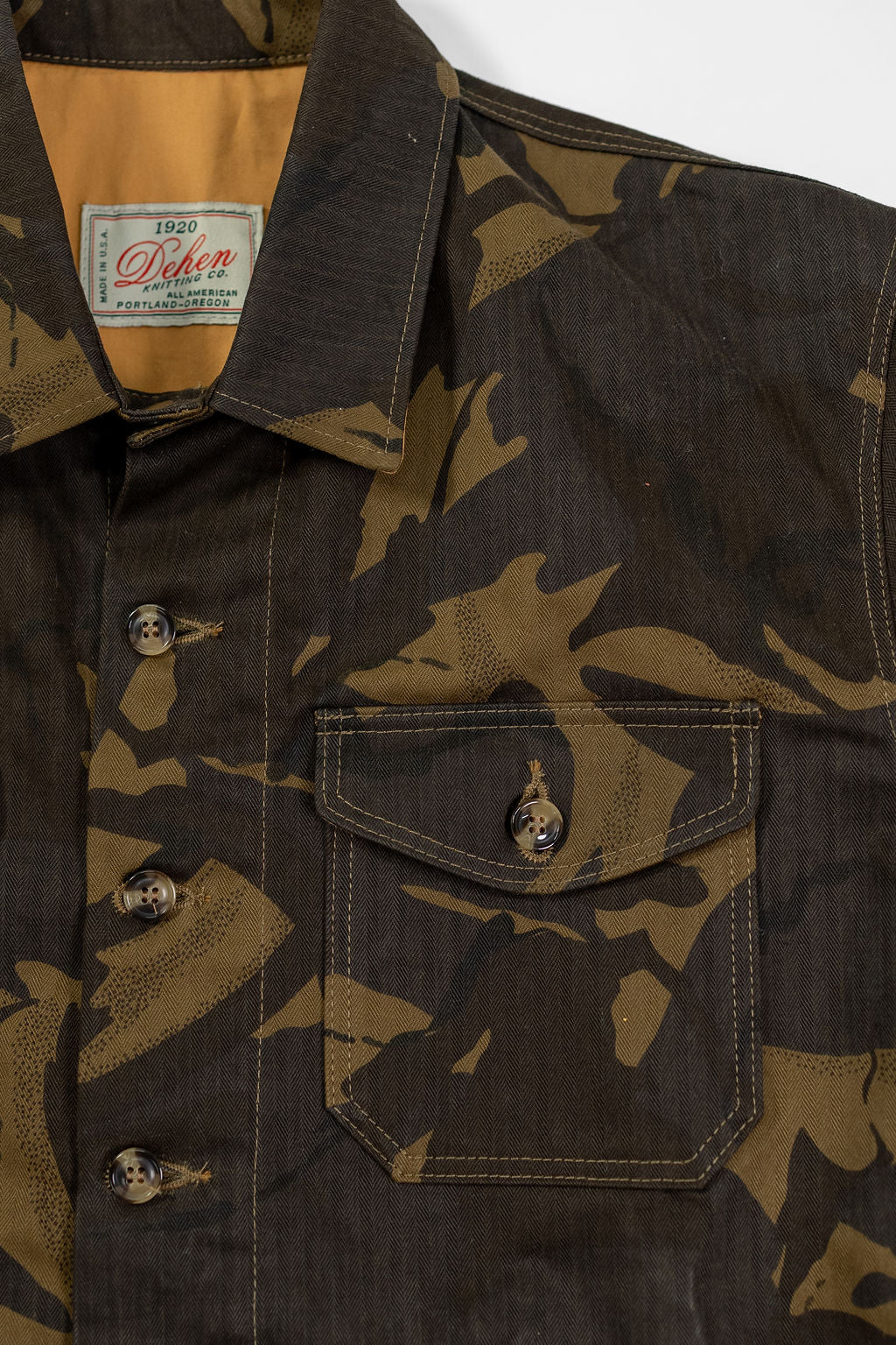 Dehen 1920 Waxed Cotton Crissman - Darkwood Camo Dry Waxed Cotton. close up of front pocket