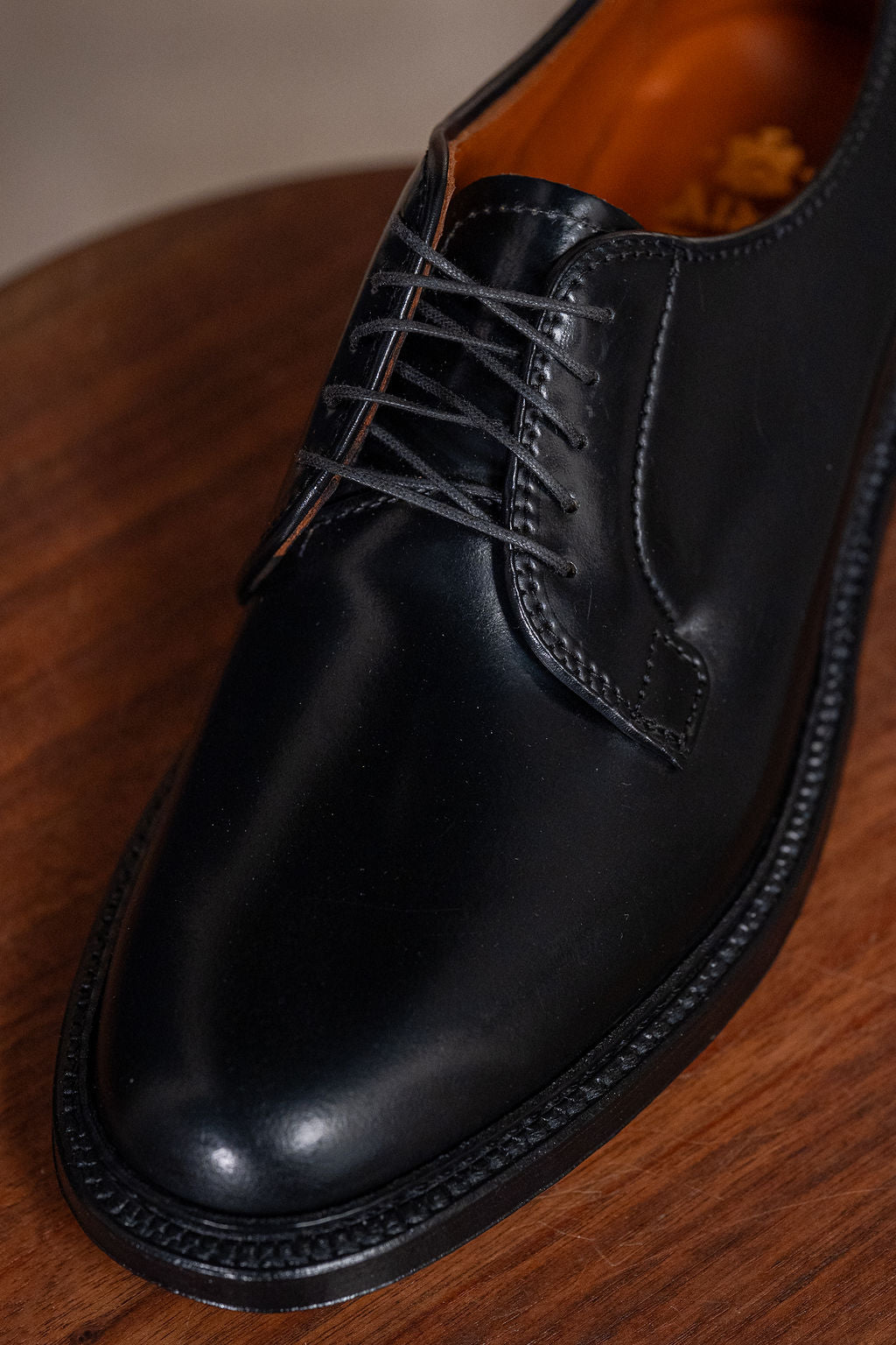 alden plain toe bluchers - detail of toe