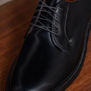 alden plain toe bluchers - detail of toe