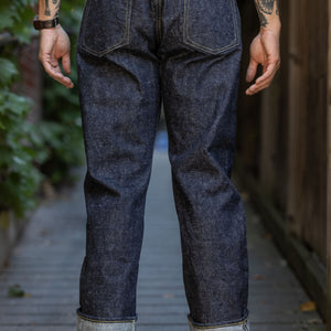 Samurai S2000HX 15oz Otokogi Selvedge '44 Style Wide Straight - model back