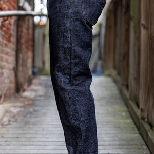Samurai S3100VX 'Zero' WWII model wide straight jeans - model side