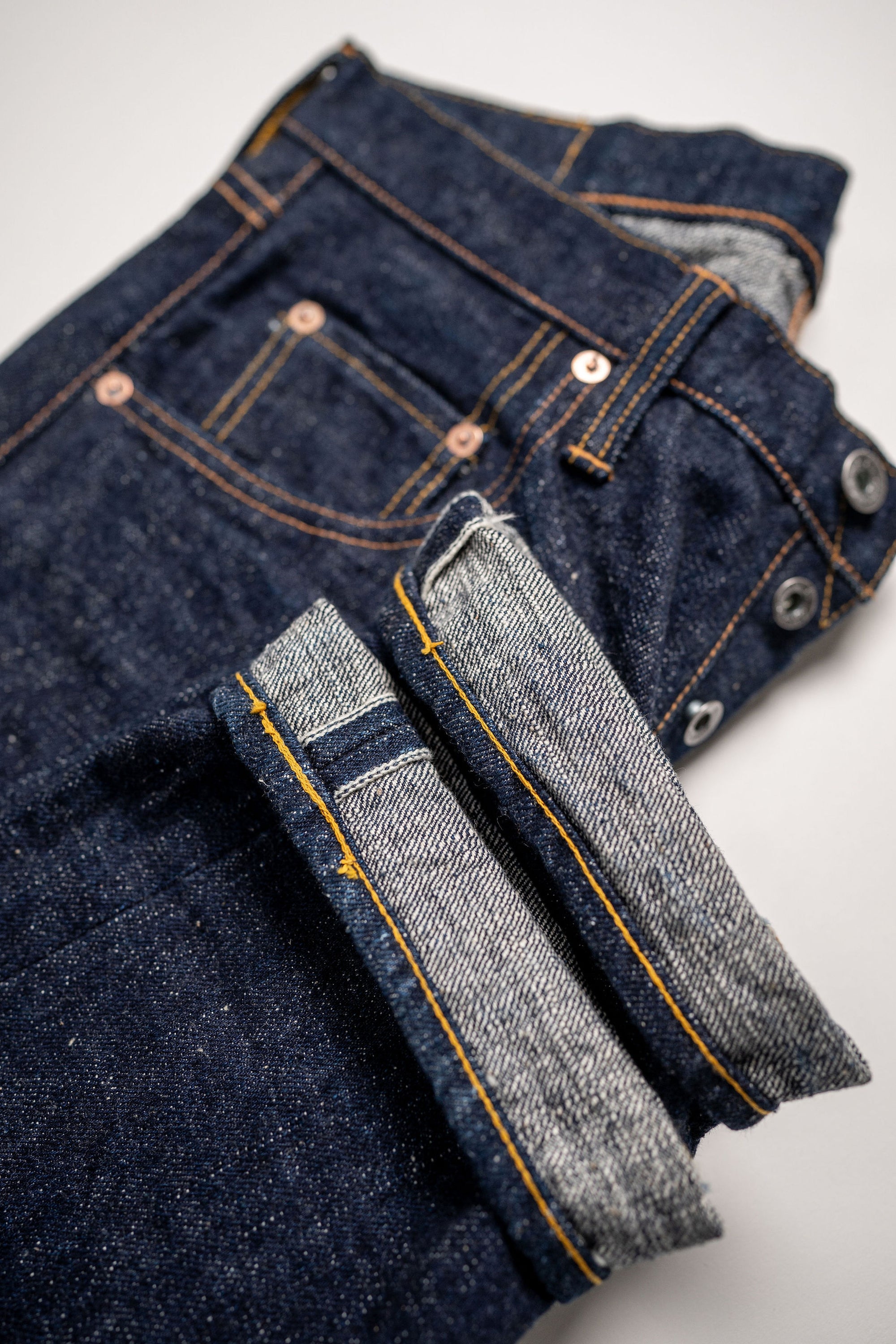 Samurai S211AX Ai Benkei - 18oz Natural Indigo Relaxed Tapered Denim - cuff detail