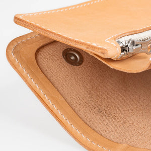 Obbi Good Label Brave Horsehide Condor Mid Wallet - Natural - Detail of inside of bill pocket