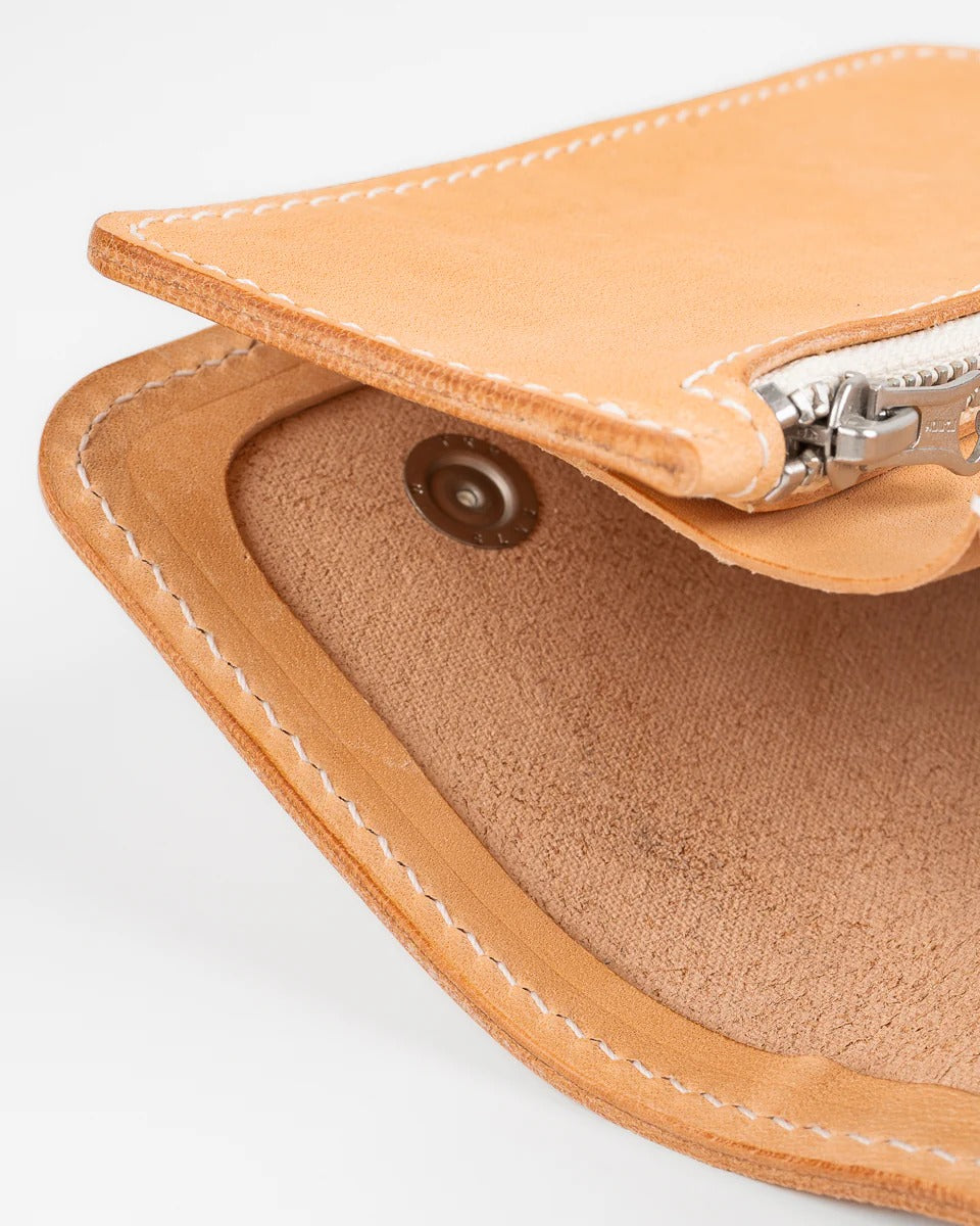 Obbi Good Label Brave Horsehide Condor Mid Wallet - Natural - Detail of inside of bill pocket