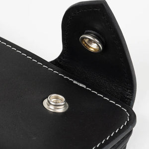Obbi Good Label Brave Horsehide Condor Mid Wallet - Black - Detail of  snap closure unsnapped
