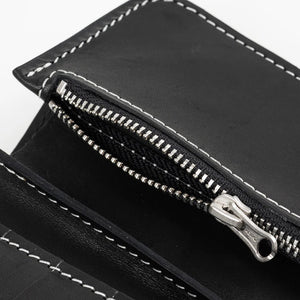 Obbi Good Label Brave Horsehide Condor Mid Wallet - Black - detail of coin pocket unzipped