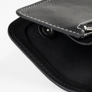 Obbi Good Label Brave Horsehide Condor Mid Wallet - Black - Detail of back of snap inside of bill pocket