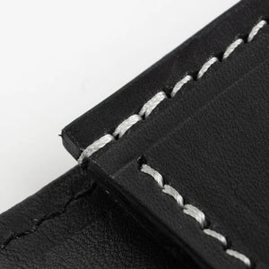 Obbi Good Label Brave Horsehide Condor Mid Wallet - Black - detail of white contrast stitching