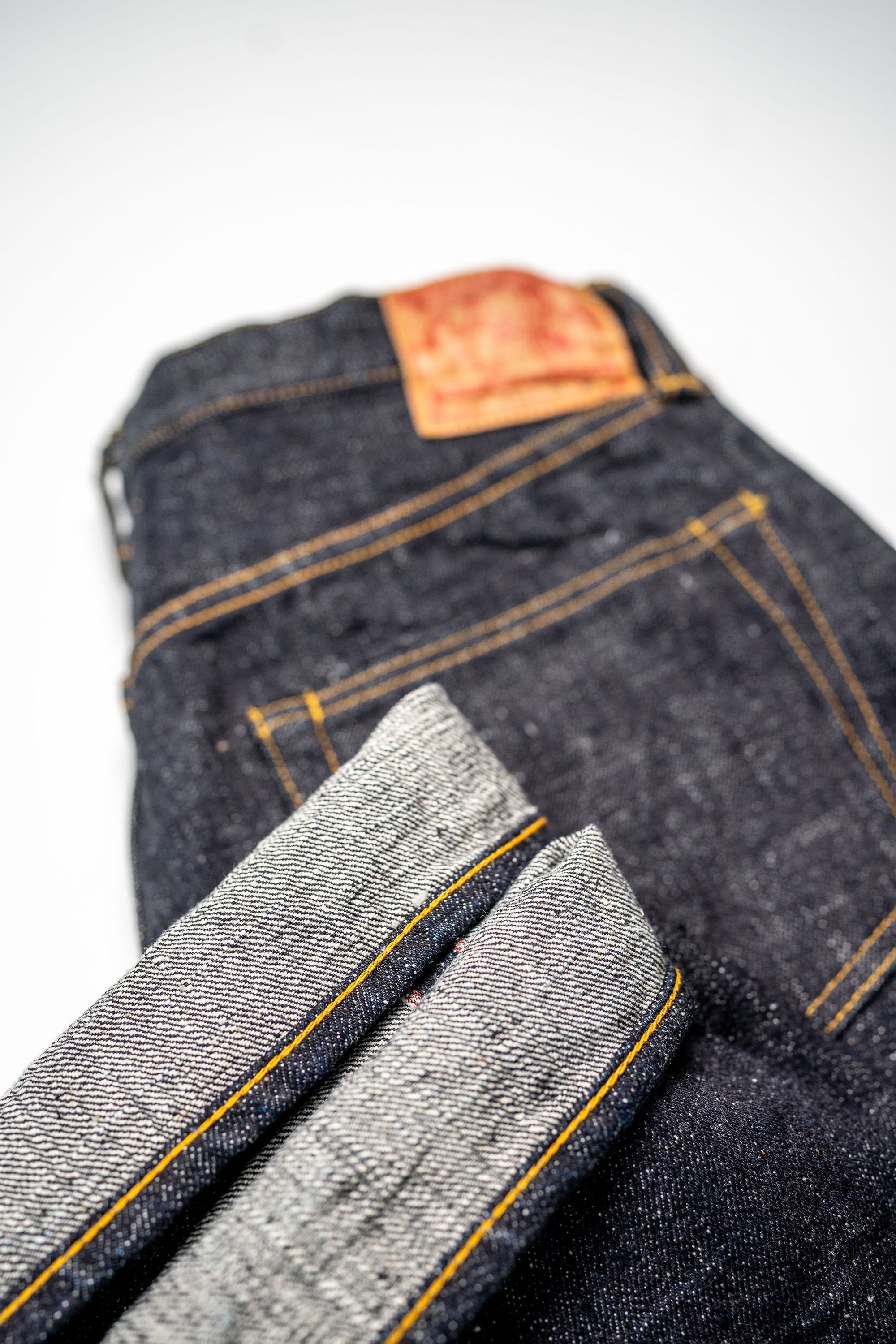 Samurai S3100VX 'Zero' WWII model wide straight jeans - cuff detail