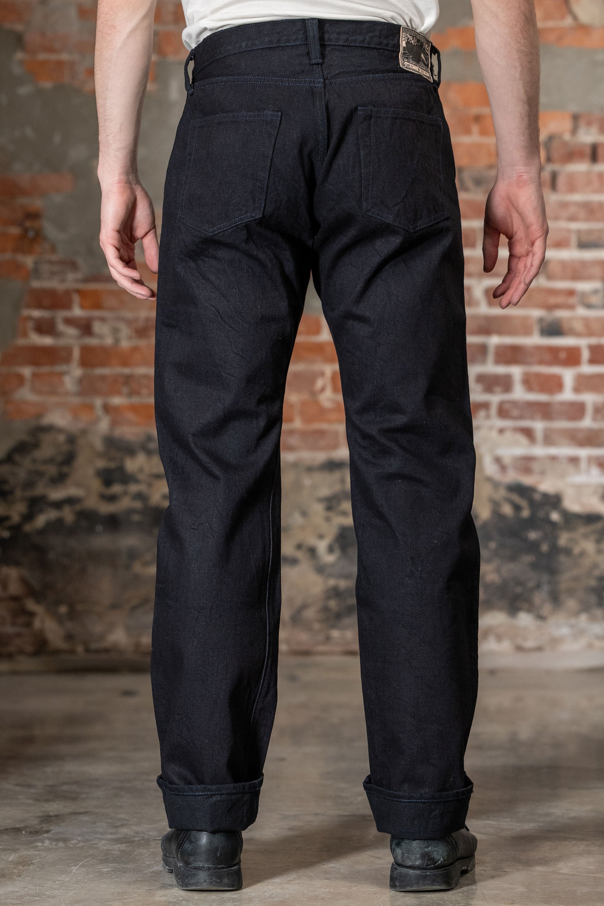 Samurai S0510XX-BOB Aoki Tachikage Regular Straight - 15oz Black-on-Blue Denim - Back View on Model