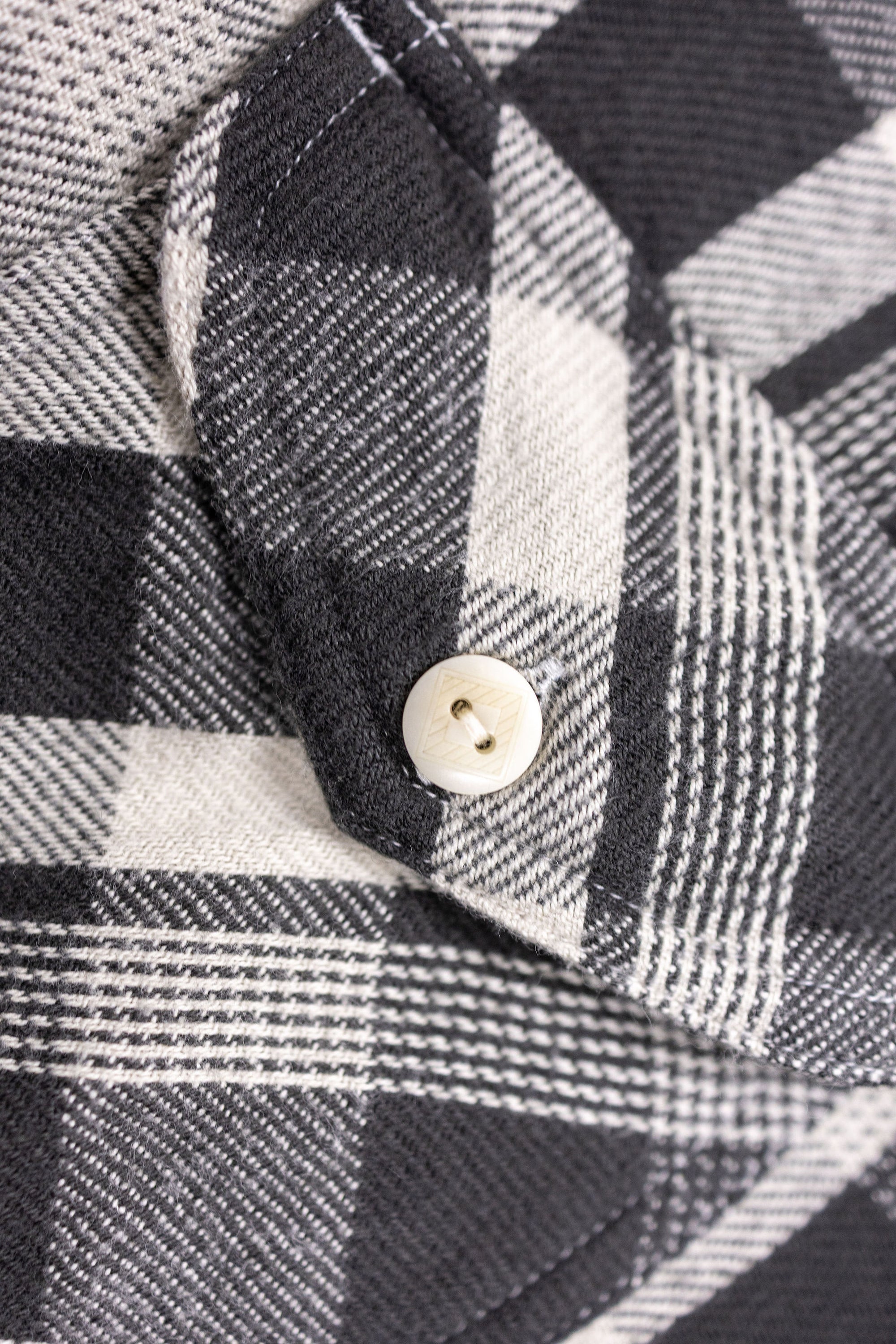 Wythe Washed Flannel Workshirt - Night Pitch - Pocket Detail