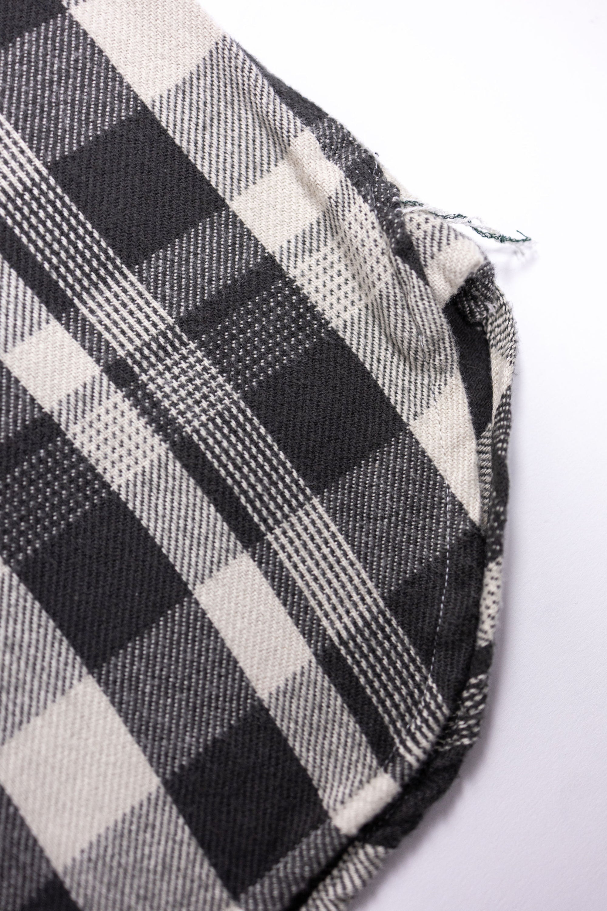 Wythe Washed Flannel Workshirt - Night Pitch - Hem Detail