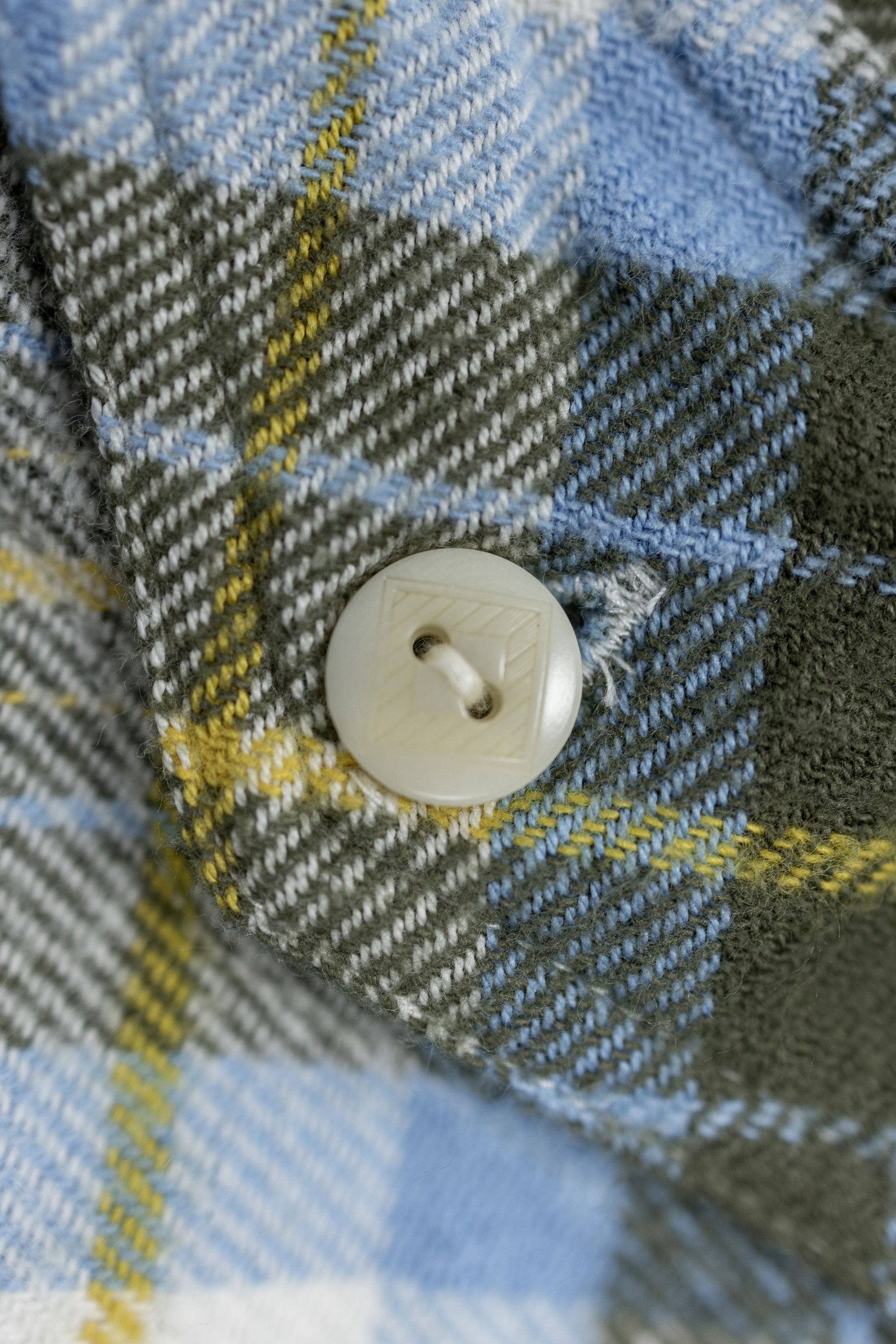 Wythe Washed Flannel Workshirt - Gold Ravine - Button Details