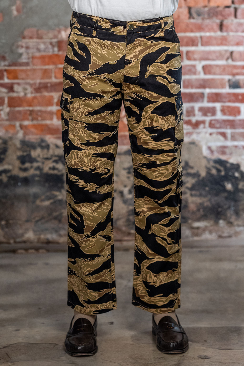 Buzz Rickson's BR42502 Buzz Rickson's Gold Tiger Stripe Trousers Short Length - Black