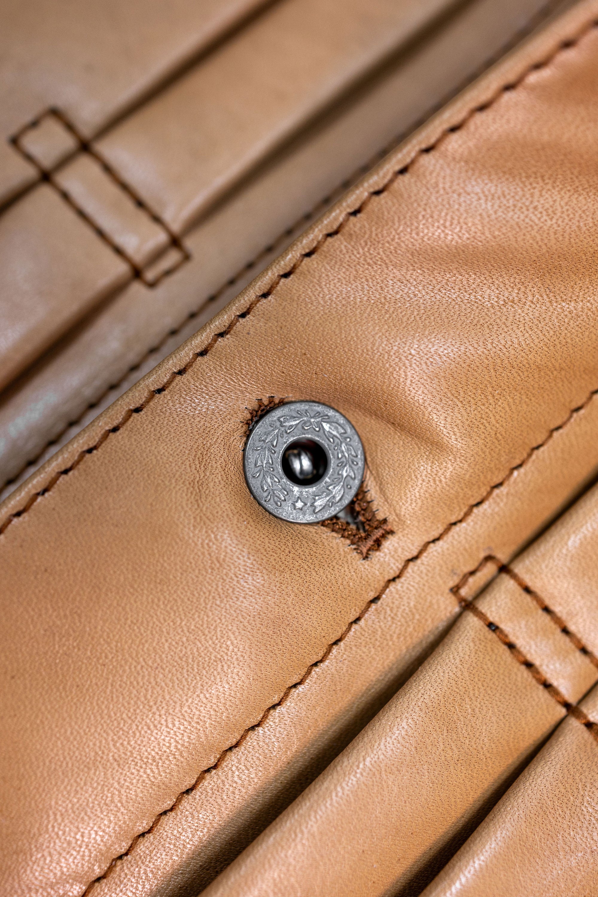 Y'2 persimmon Dyed Leather Jacket- detail of button