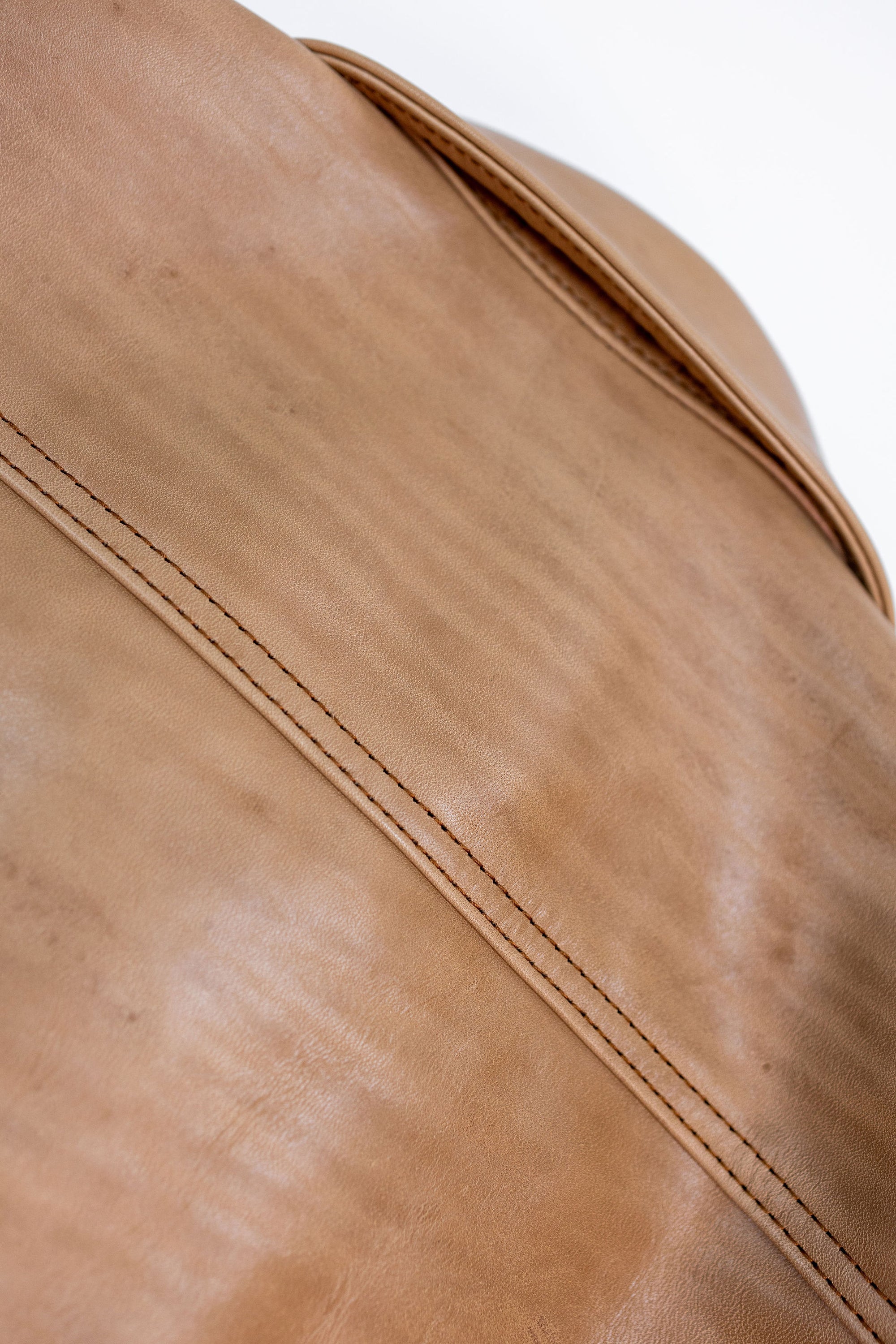 Y'2 persimmon Dyed Leather Jacket- detail of back yoke
