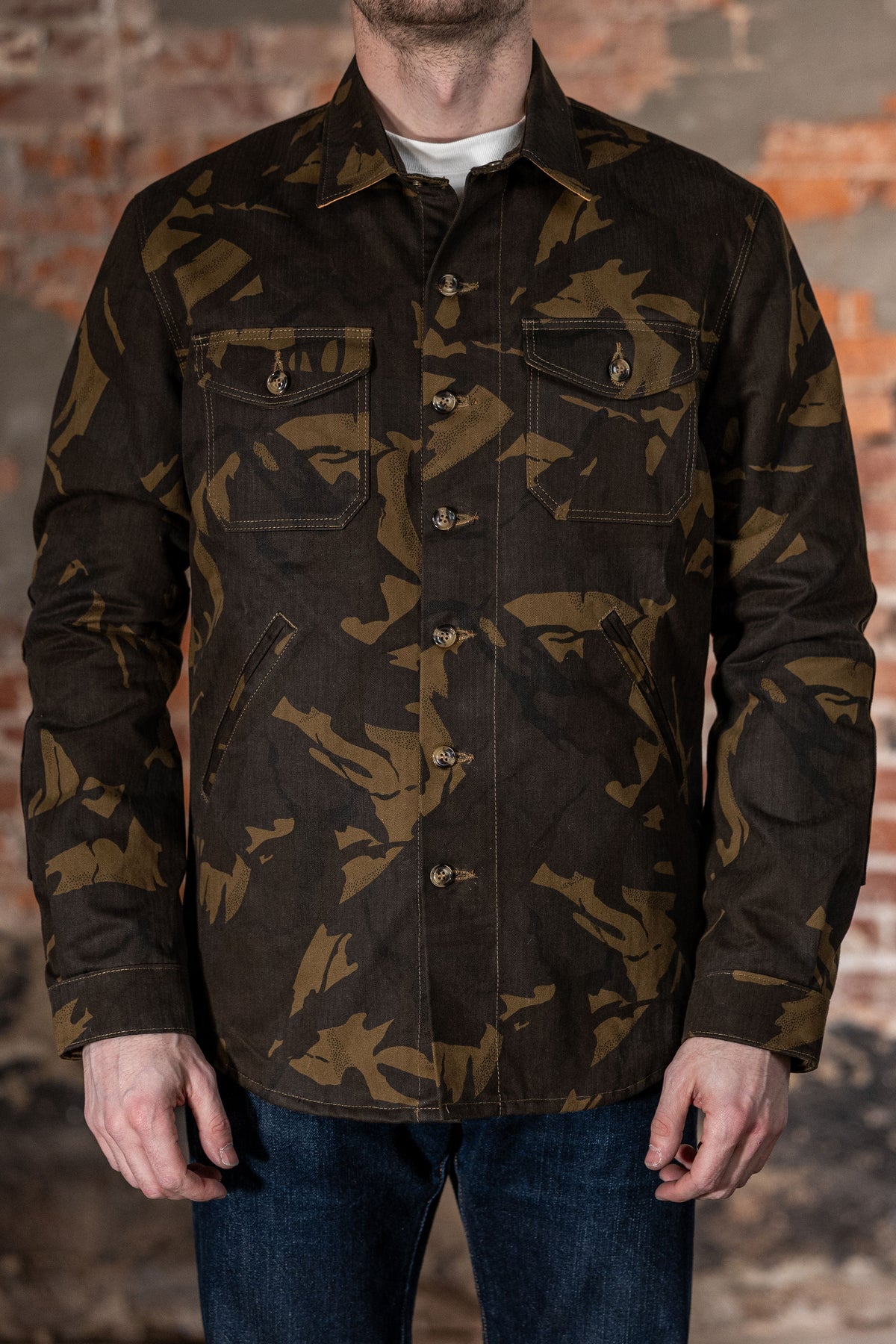 Dehen 1920 Waxed Cotton Crissman - Darkwood Camo Dry Waxed Cotton. on model front profile