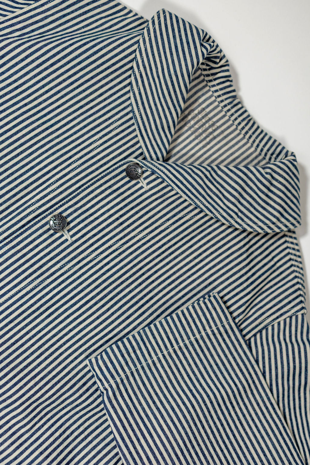 Buzz Rickson's BR15303 US Navy WWⅡ striped Utility Hickory Jacket - laying flat, front view with sleeve detail