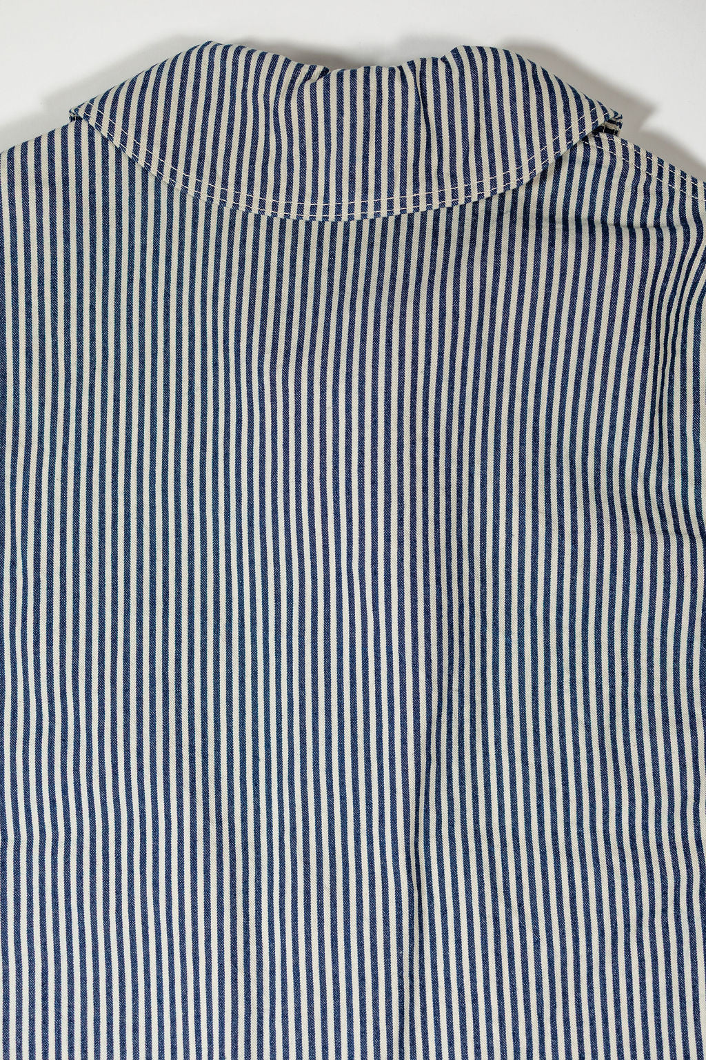Buzz Rickson's BR15303 US Navy WWⅡ striped Utility Hickory Jacket - laying flat, rear view close-up
