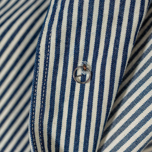 Buzz Rickson's BR15303 US Navy WWⅡ striped Utility Hickory Jacket - close-up on back of the button