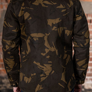 Dehen 1920 Waxed Cotton Crissman - Darkwood Camo Dry Waxed Cotton. on model back profile