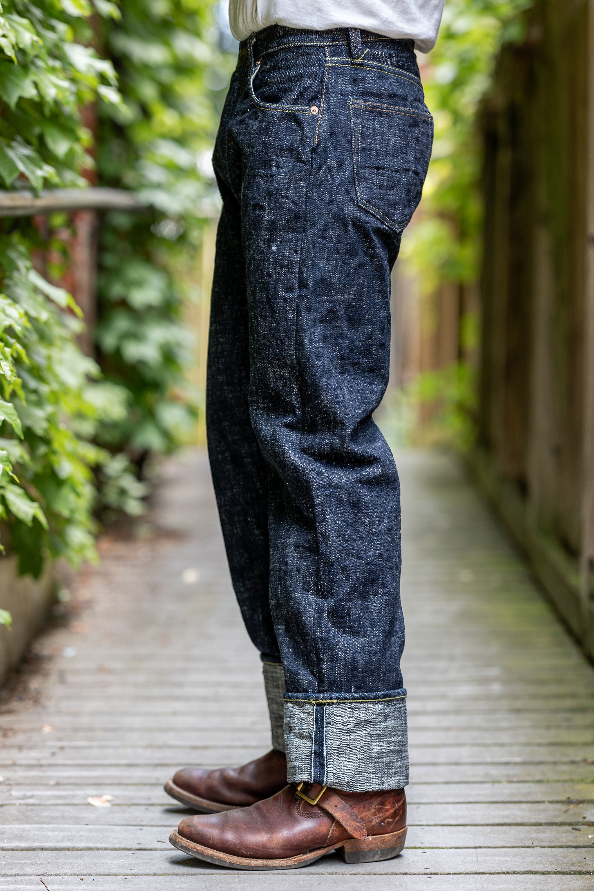 Samurai S3000XX17oz-SDS Relax Straight - "Murasame" 17oz Slub - Model Side