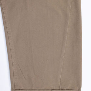 Hansen Garments Bobby Wide Pleated Trousers - Beige - product shot - white background - detail of pants  leg
