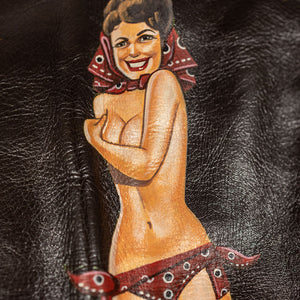 Buzz Rickson's BR80669 Type A-2 - Close-up on woman in painted "KNOCKOUT DROPPER" design