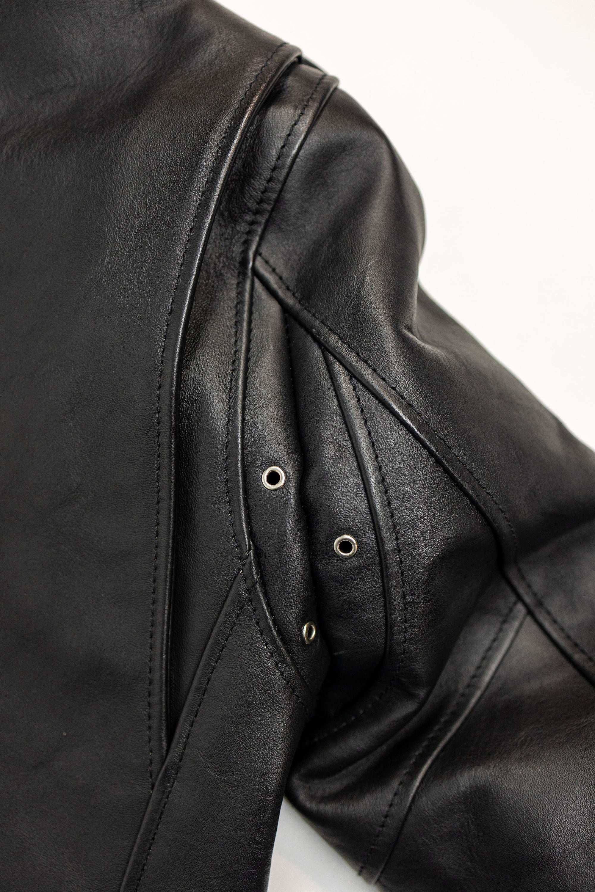 Y'2 Sumi Dyed Leather Jacket- detail of underarm