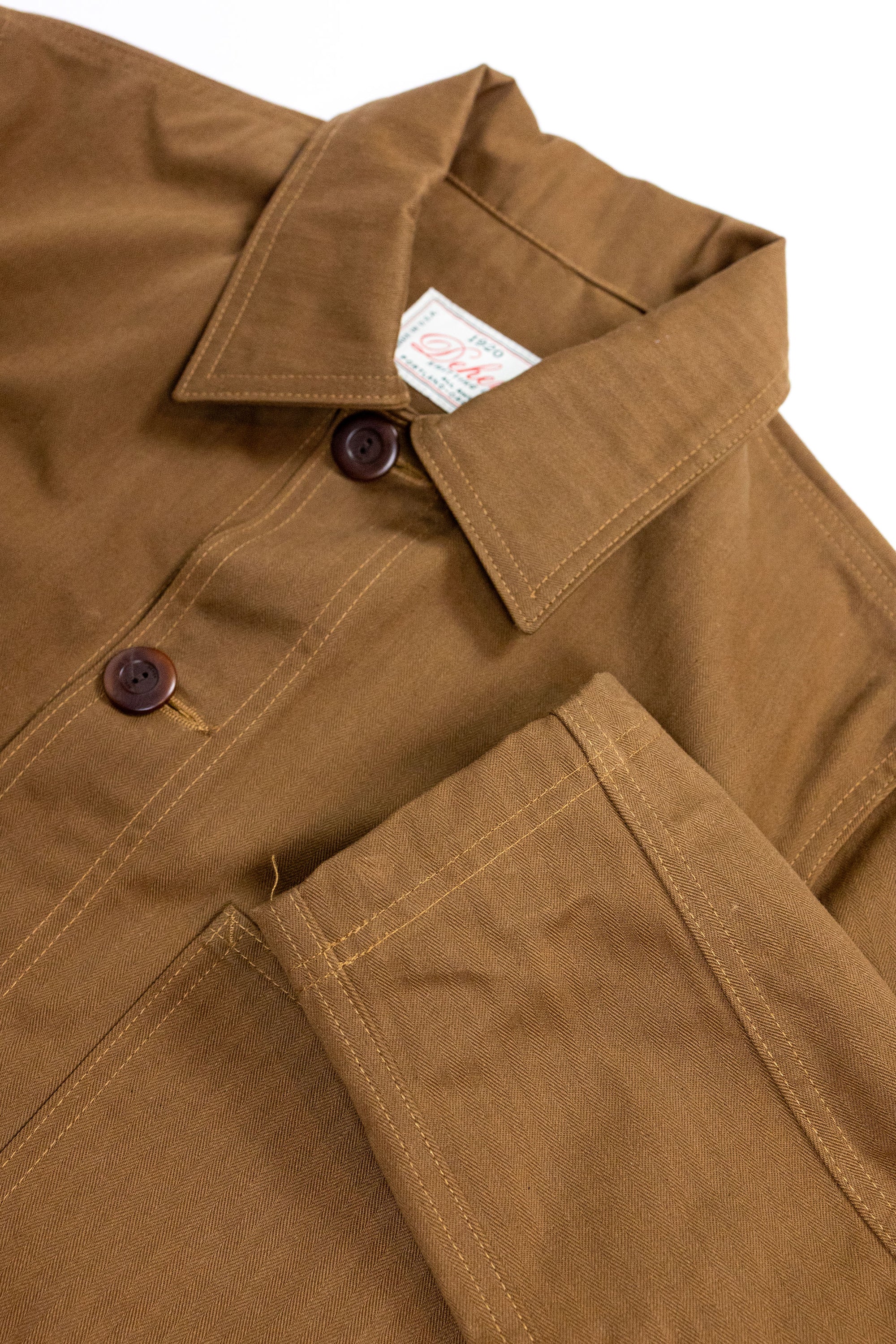 Dehen 1920 Chore Coat - Nicotine. close up of sleeve detail