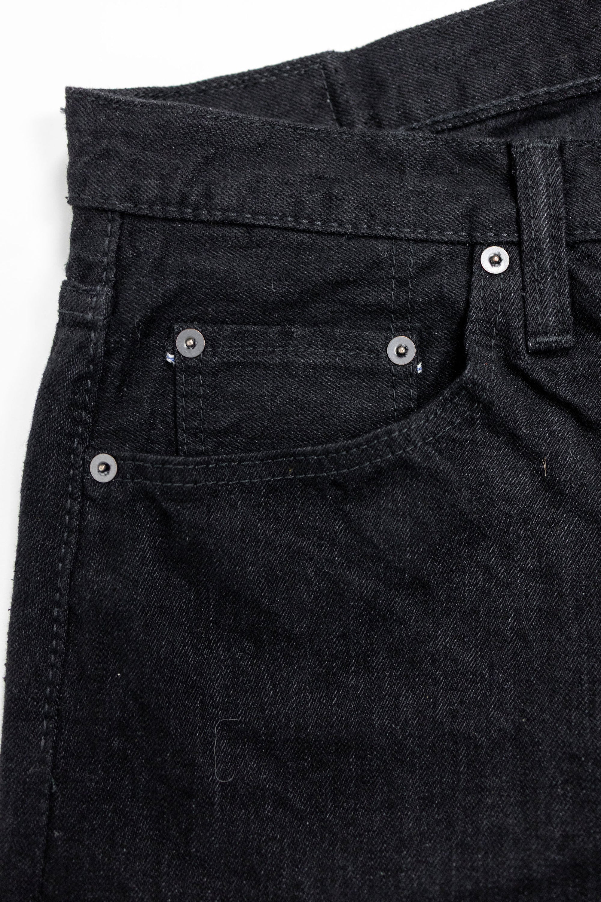 Pure Blue Japan XX-003-BK Regular Straight - 14oz Double Black (Washed). close up of front pocket detail