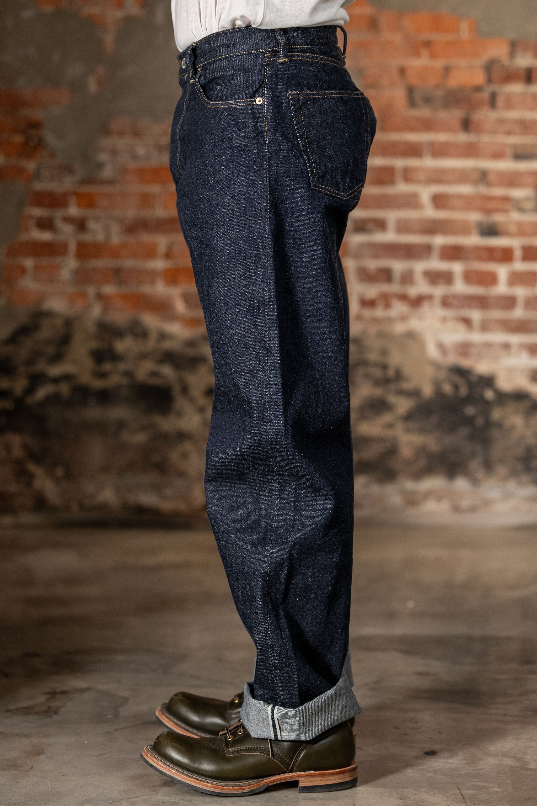 TCB Jeans Baggy 50's Jeans - 13.5oz Denim One Wash. on model side profile