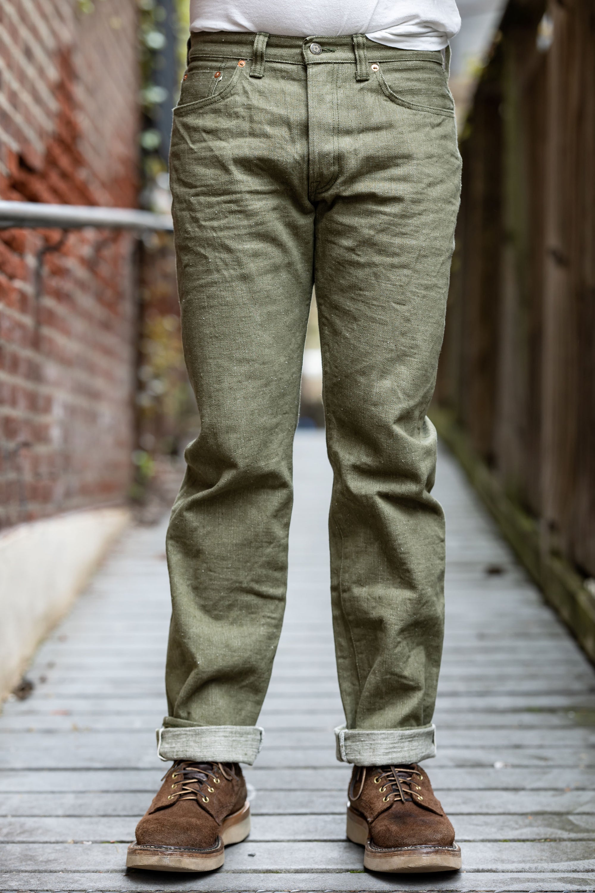 Samurai S0170GNX 17oz Uguisu Denim - Straight Tapered - model front
