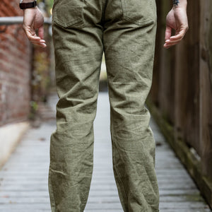 Samurai S0170GNX 17oz Uguisu Denim - Straight Tapered - model back
