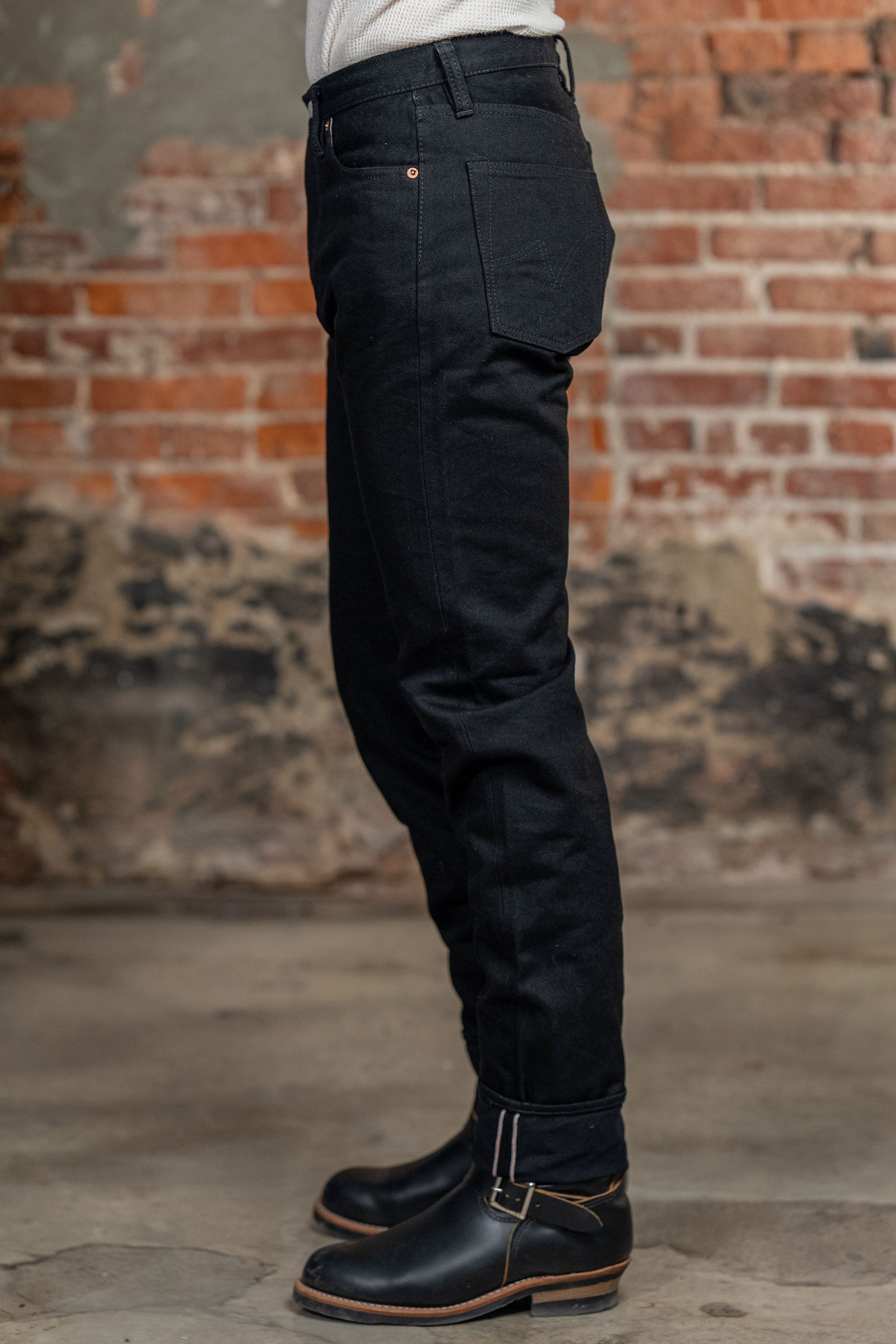 Iron Heart IH-888S-142bb 14oz Selvedge Denim Mid/High Rise Tapered Cut Jeans - Black/Black