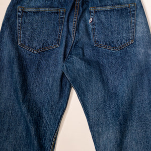 Pure Blue Japan USED-003-ID Regular Straight - 14oz Natural Used Wash Indigo x White. laid on front