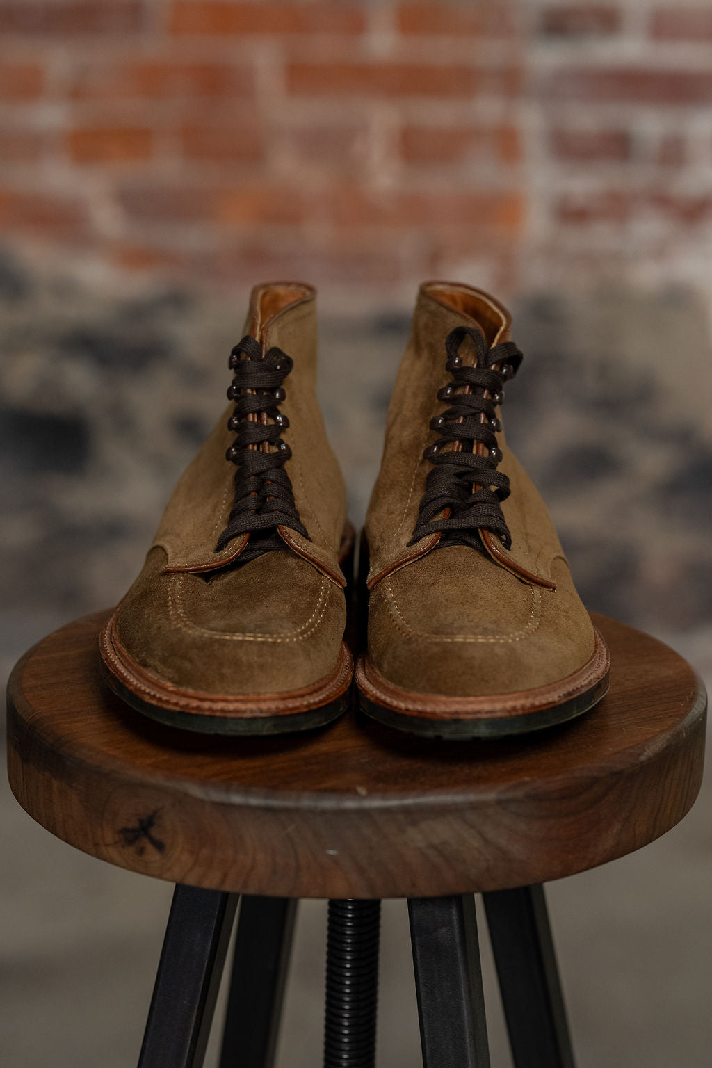 alden mocc toe boots - front view