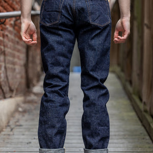 Samurai S211VX Benkei Relaxed Tapered Denim - 17oz Bushido Denim - Model Back