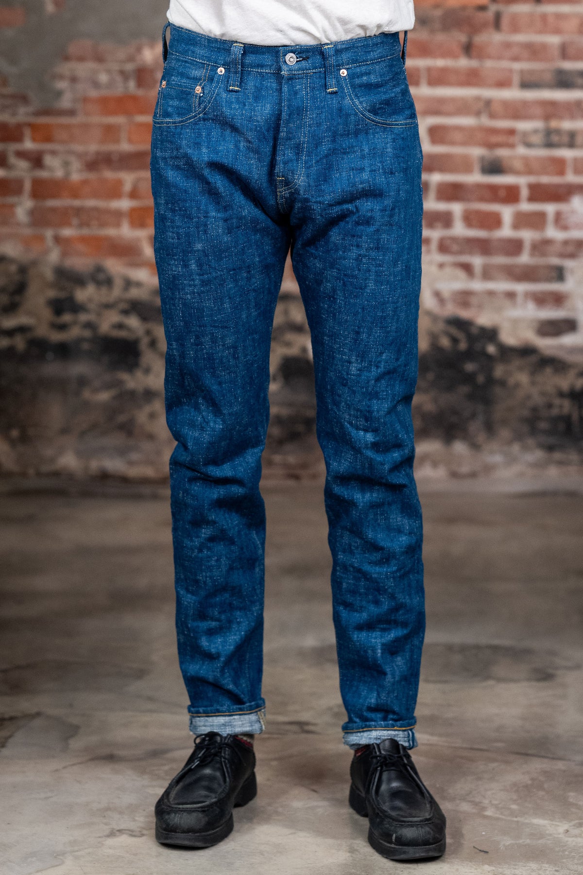 Samurai S211XX17oz-SLB Relax Tapered Jeans - "Murakumo" 17oz Slub - Front View Model