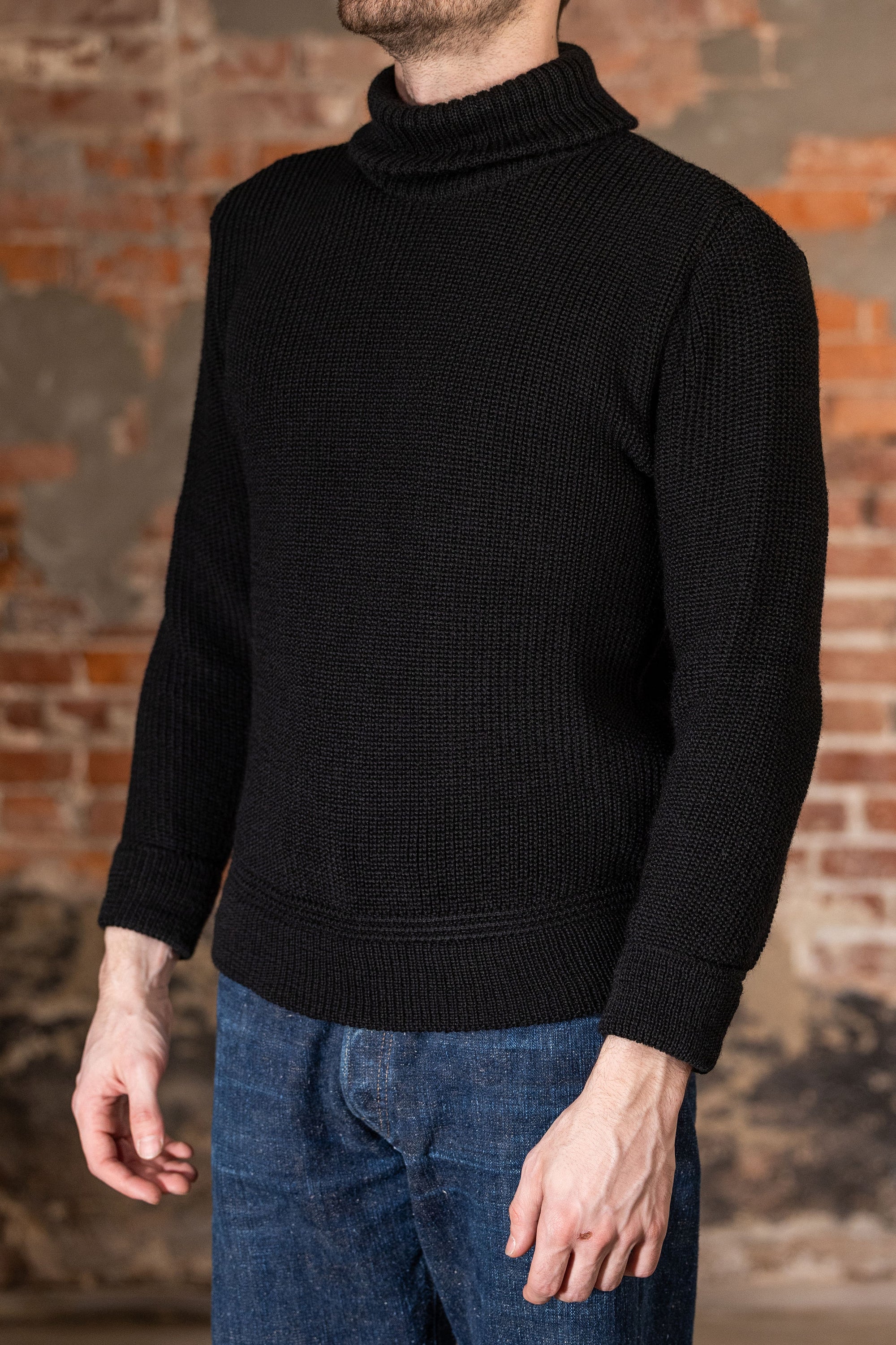 Heimat Textil Boat Roll Neck -Black
