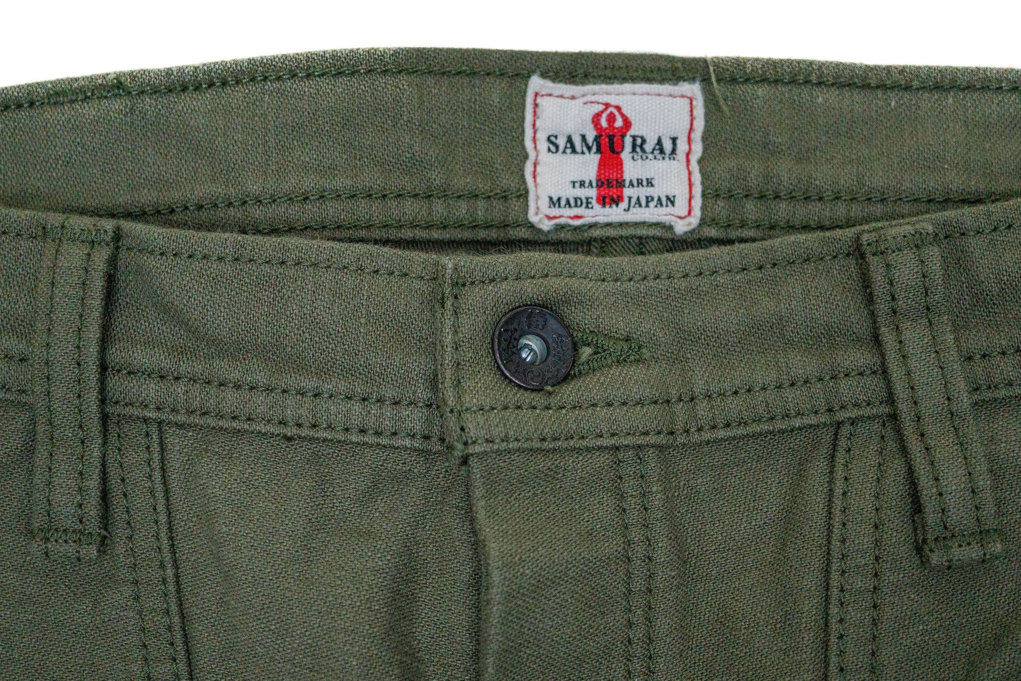 Samurai SJ52BP - 15oz Heavy Baker Pants - detail top button and patch