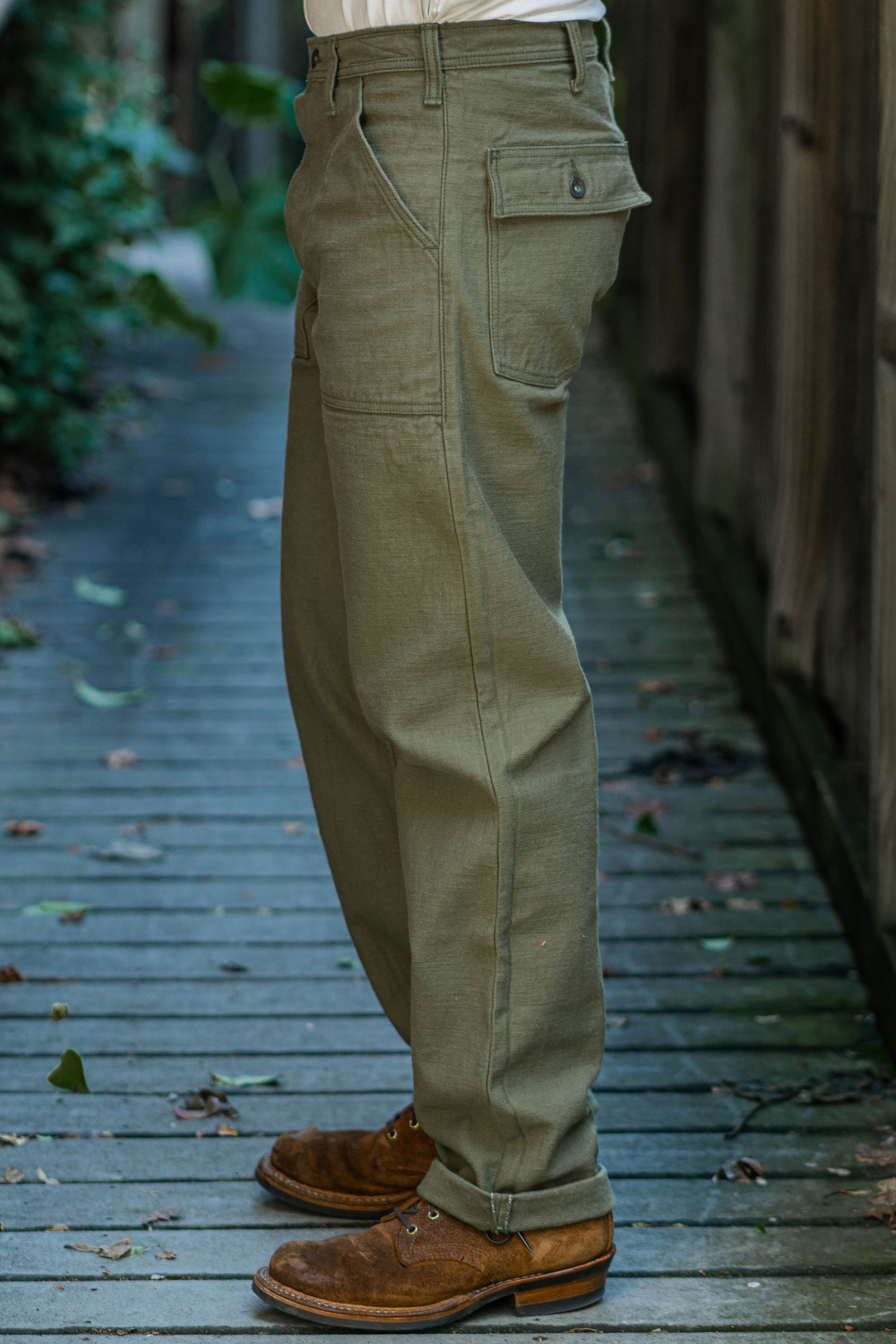 Samurai SJ52BP - 15oz Heavy Baker Pants - model side