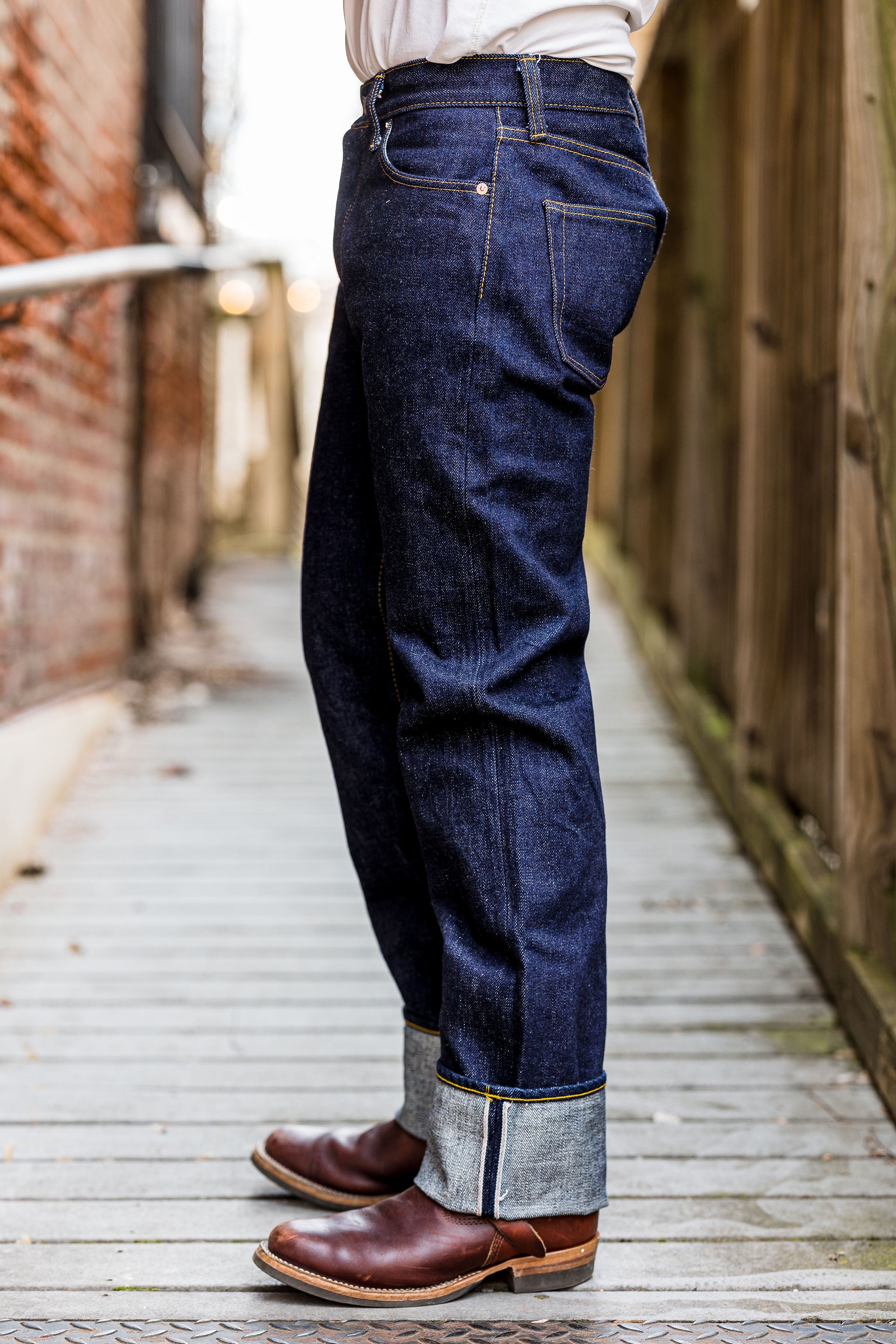 Samurai S5000VX21ozII 21oz Cho-Kiwami Selvedge Straight Fit - Model Side