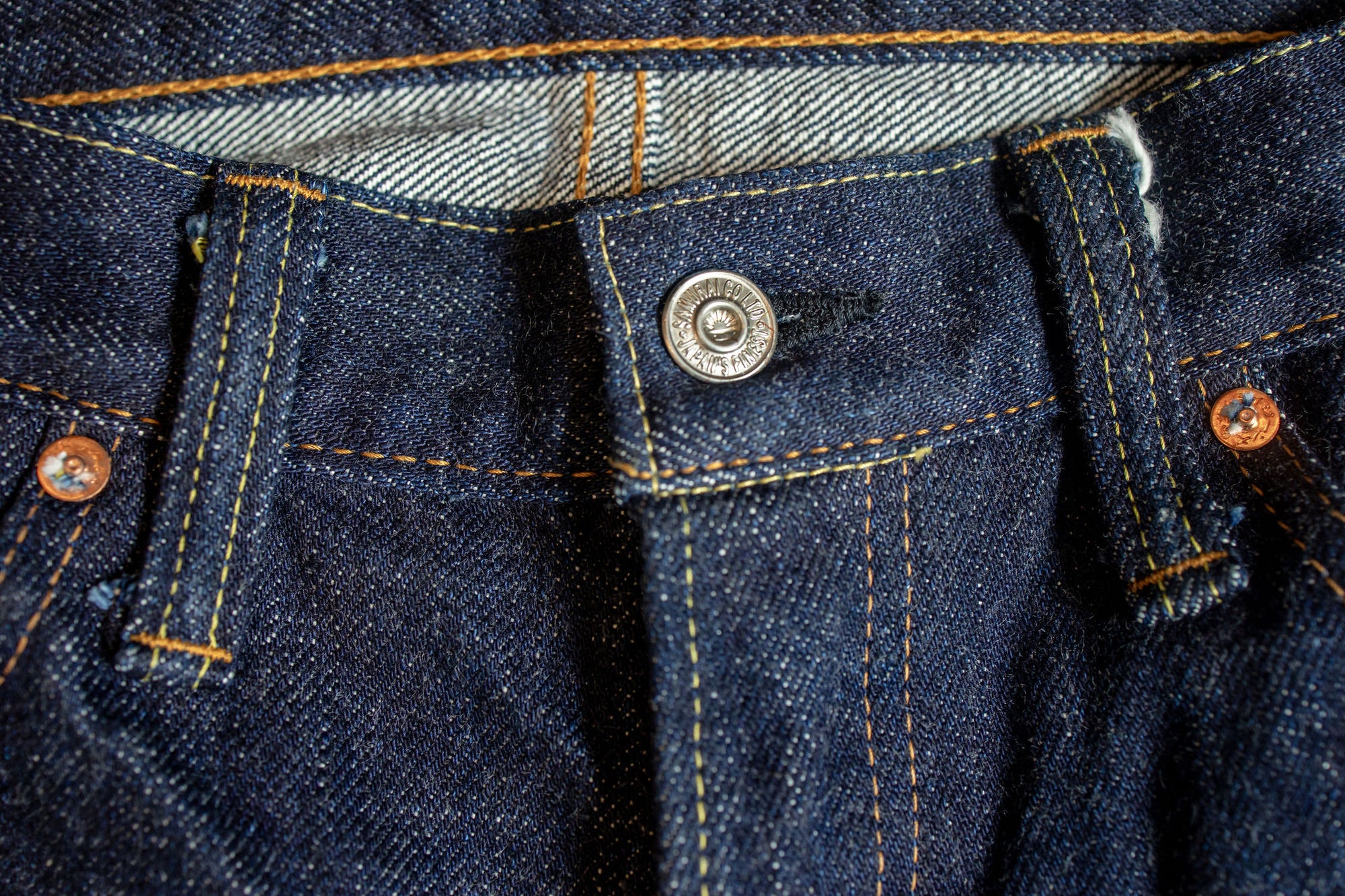 Samurai S520XX21oz 21oz Cho-Kiwami Selvedge Regular Taper - top button detail