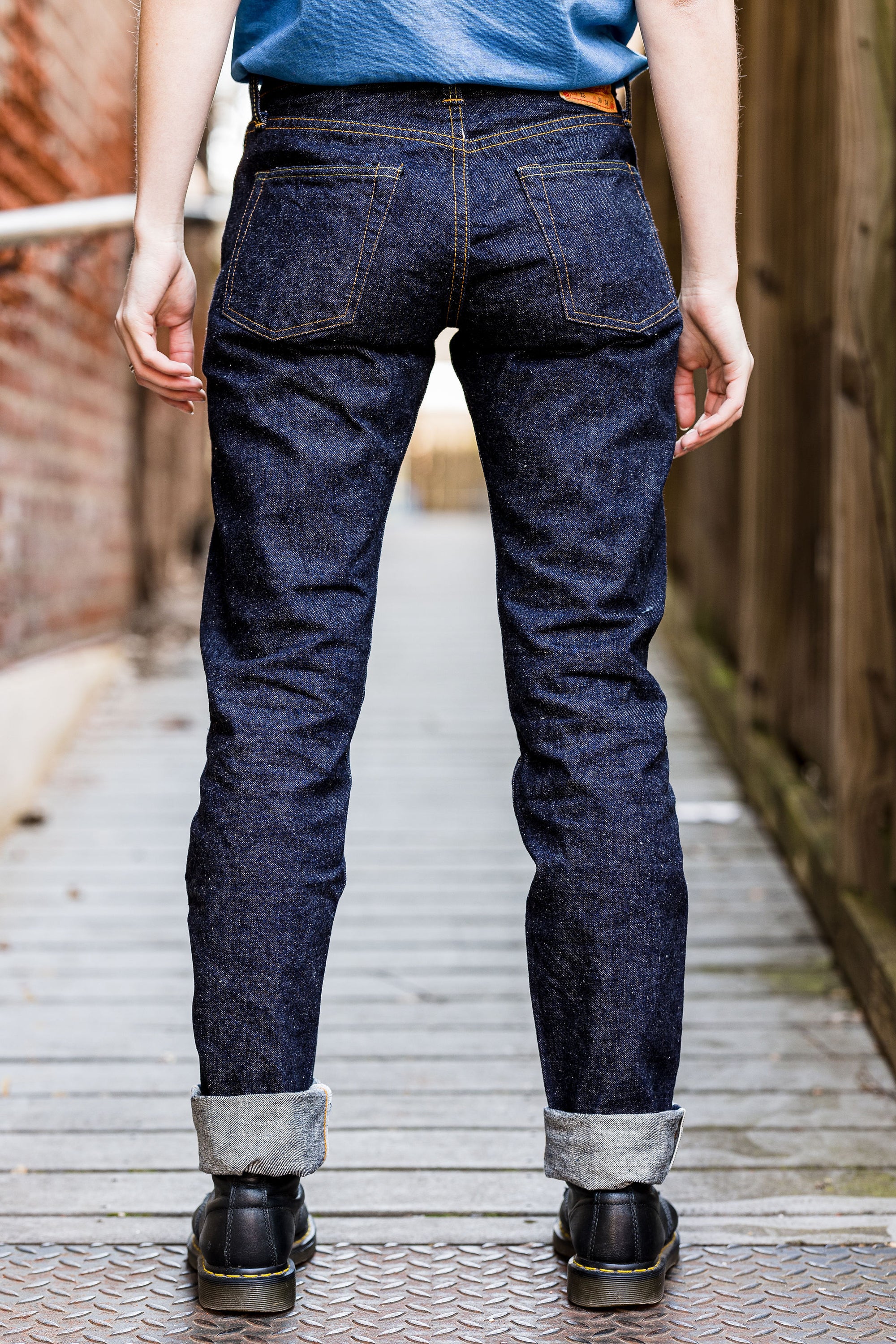 Samurai S0511XXII 15oz Otokogi Selvedge Slim Tapered - model back