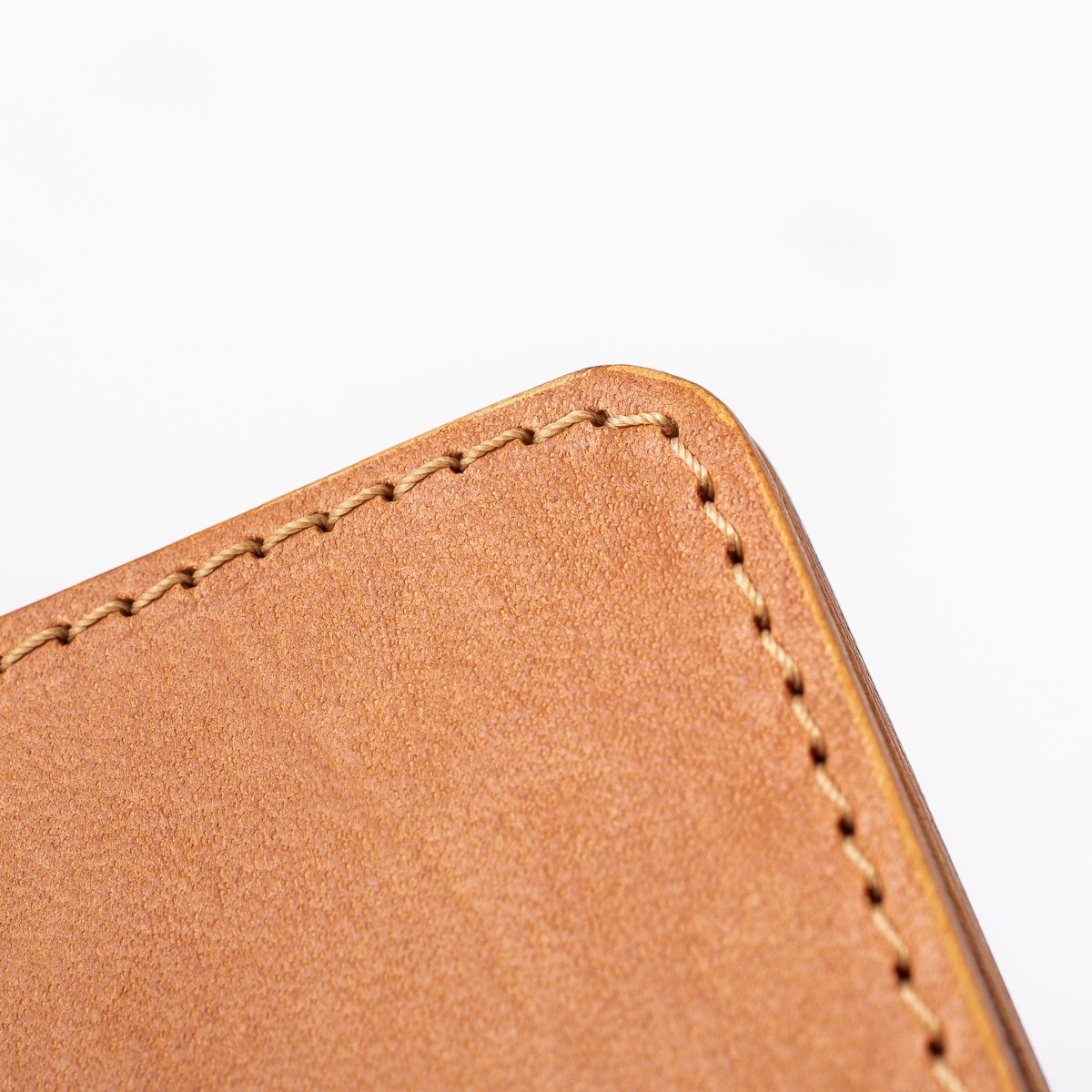 Obbi Good Label Kingsman Metro Flap Style Cardholder - Tan
